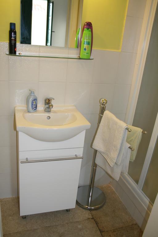 Casa Betta E Elisa Apartman Valderice Kültér fotó